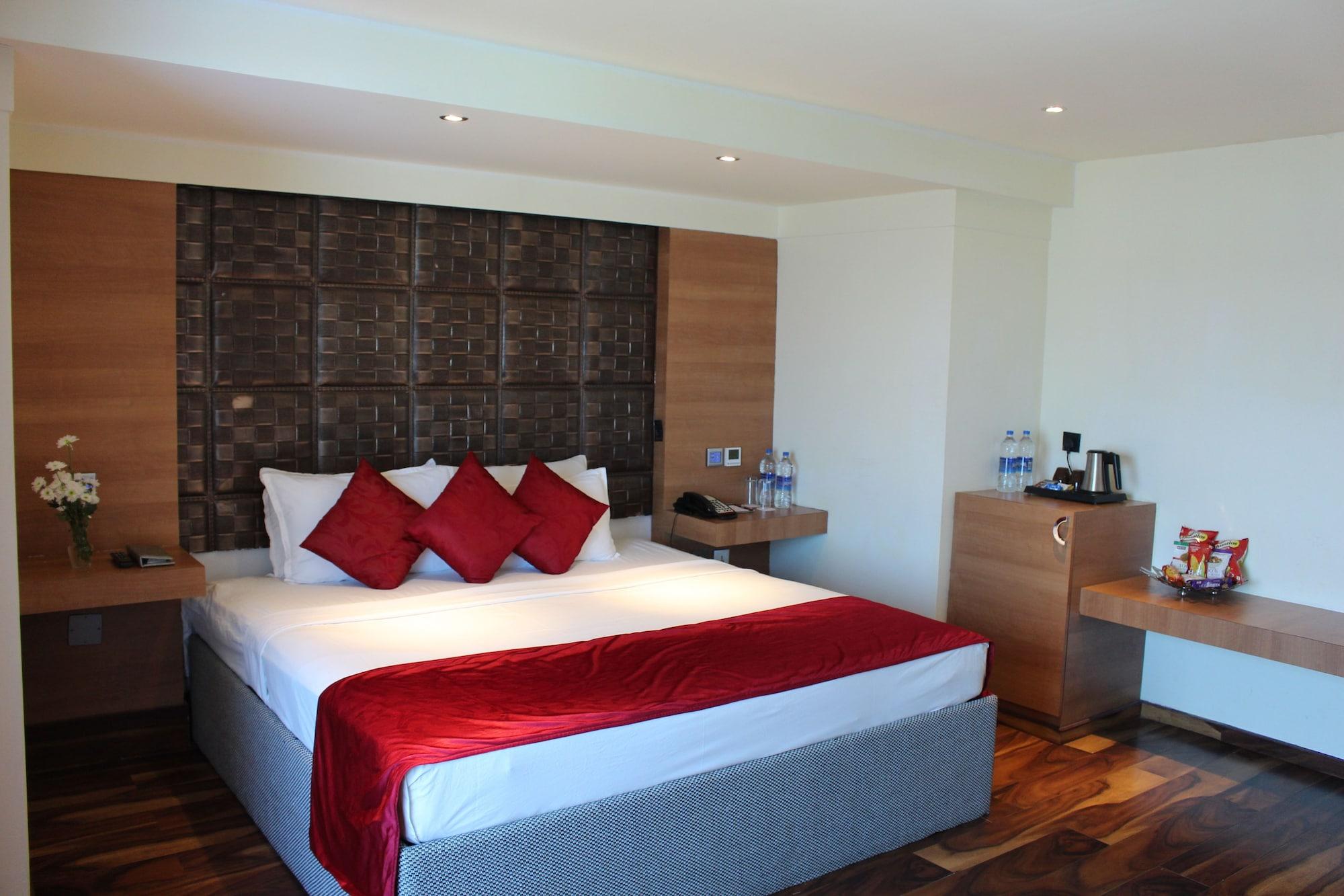 Ramada By Wyndham Alleppey Alappuzha Экстерьер фото