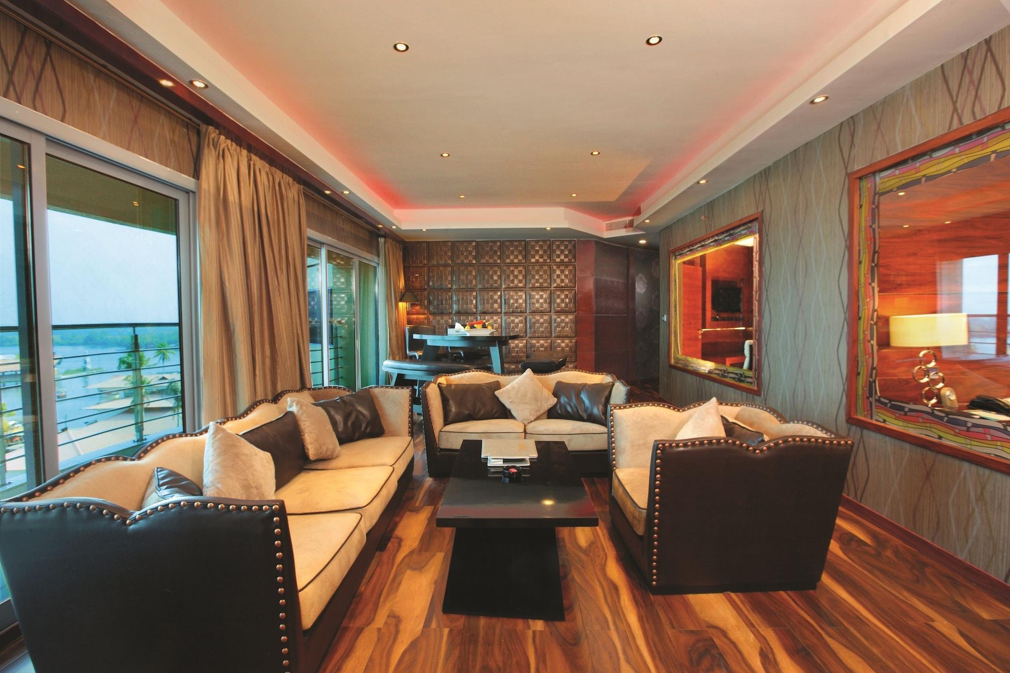 Ramada By Wyndham Alleppey Alappuzha Экстерьер фото