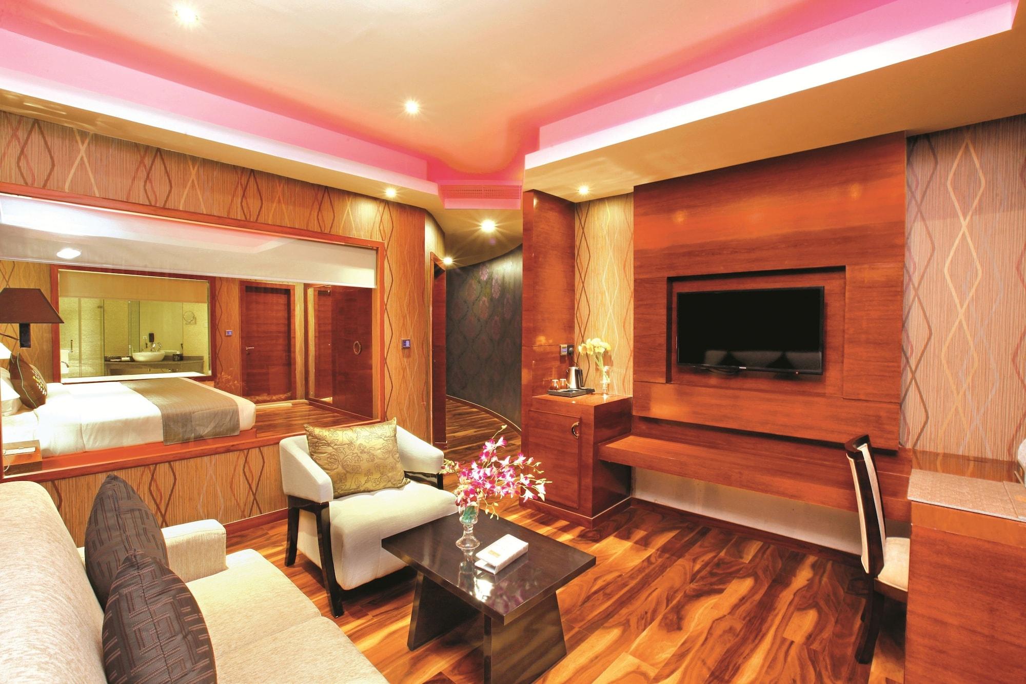 Ramada By Wyndham Alleppey Alappuzha Экстерьер фото