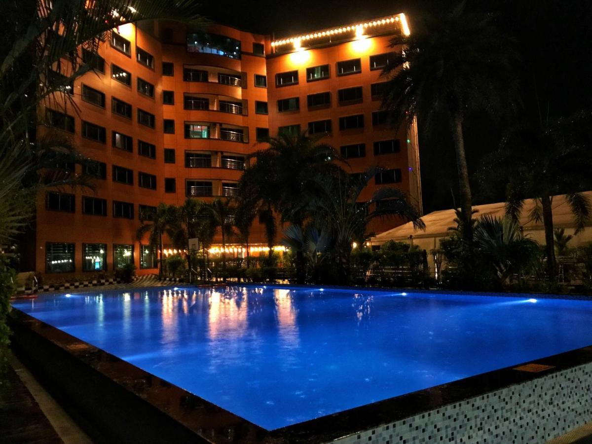 Ramada By Wyndham Alleppey Alappuzha Экстерьер фото
