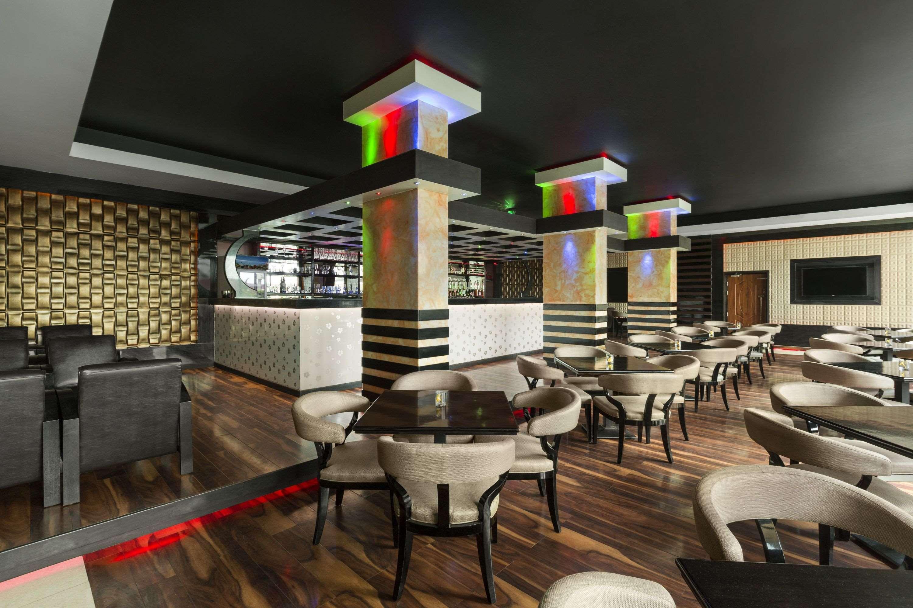 Ramada By Wyndham Alleppey Alappuzha Экстерьер фото