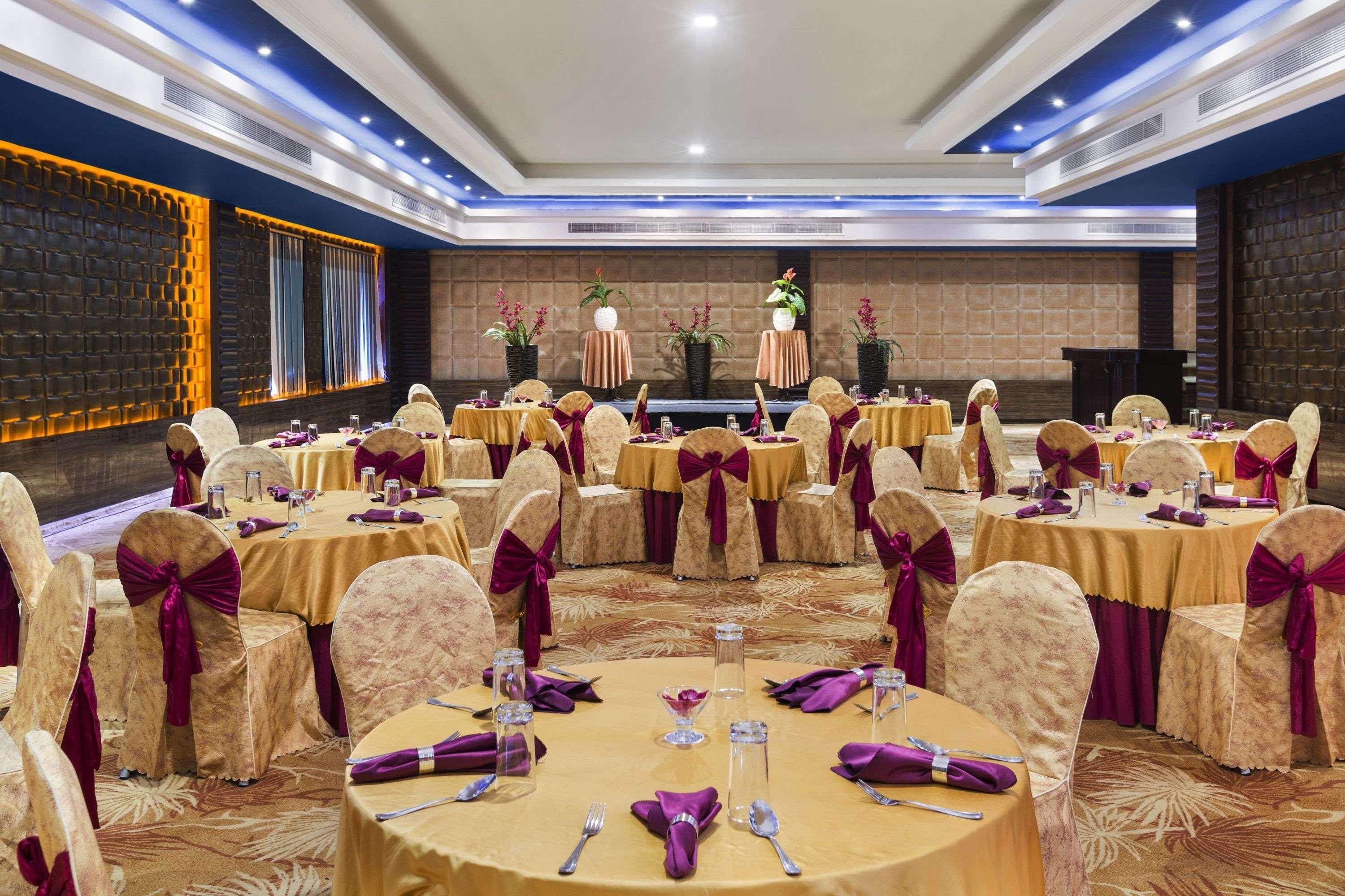 Ramada By Wyndham Alleppey Alappuzha Экстерьер фото