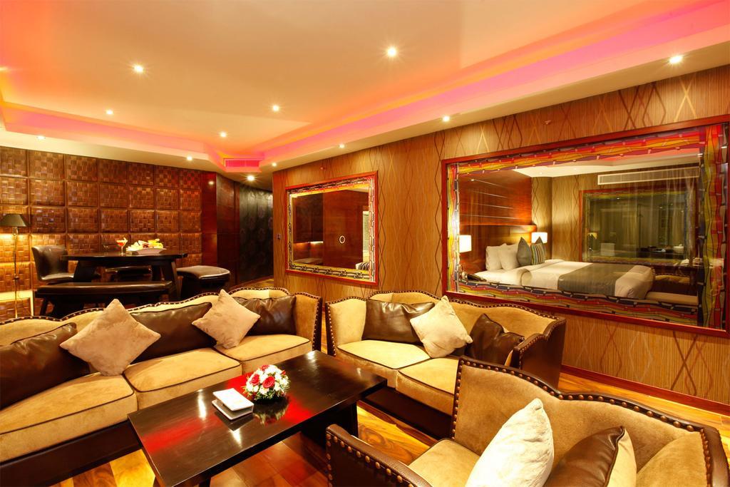Ramada By Wyndham Alleppey Alappuzha Экстерьер фото