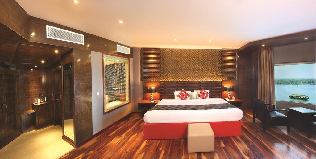 Ramada By Wyndham Alleppey Alappuzha Экстерьер фото