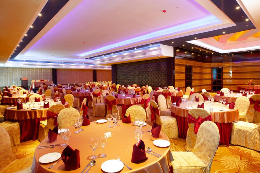 Ramada By Wyndham Alleppey Alappuzha Экстерьер фото