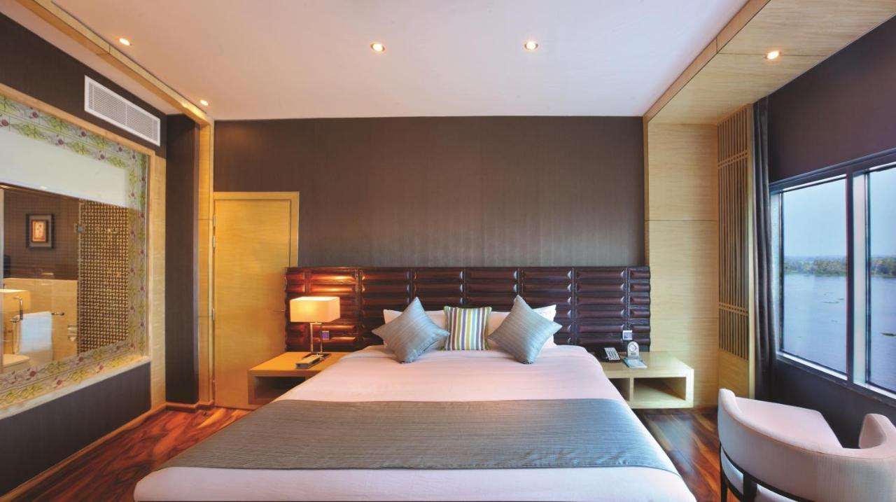 Ramada By Wyndham Alleppey Alappuzha Экстерьер фото